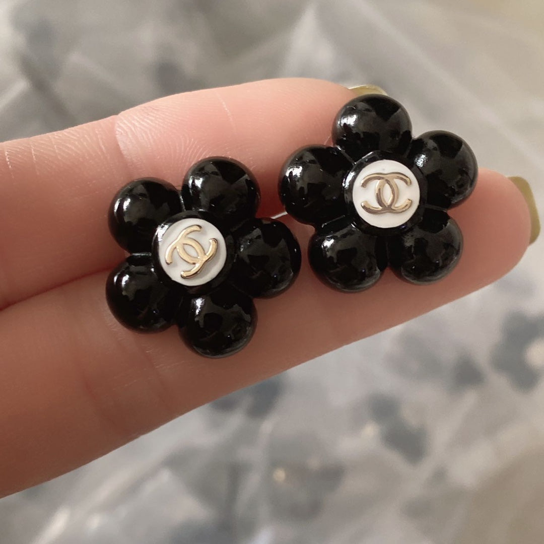 CHL Earrings 2 Color 's
