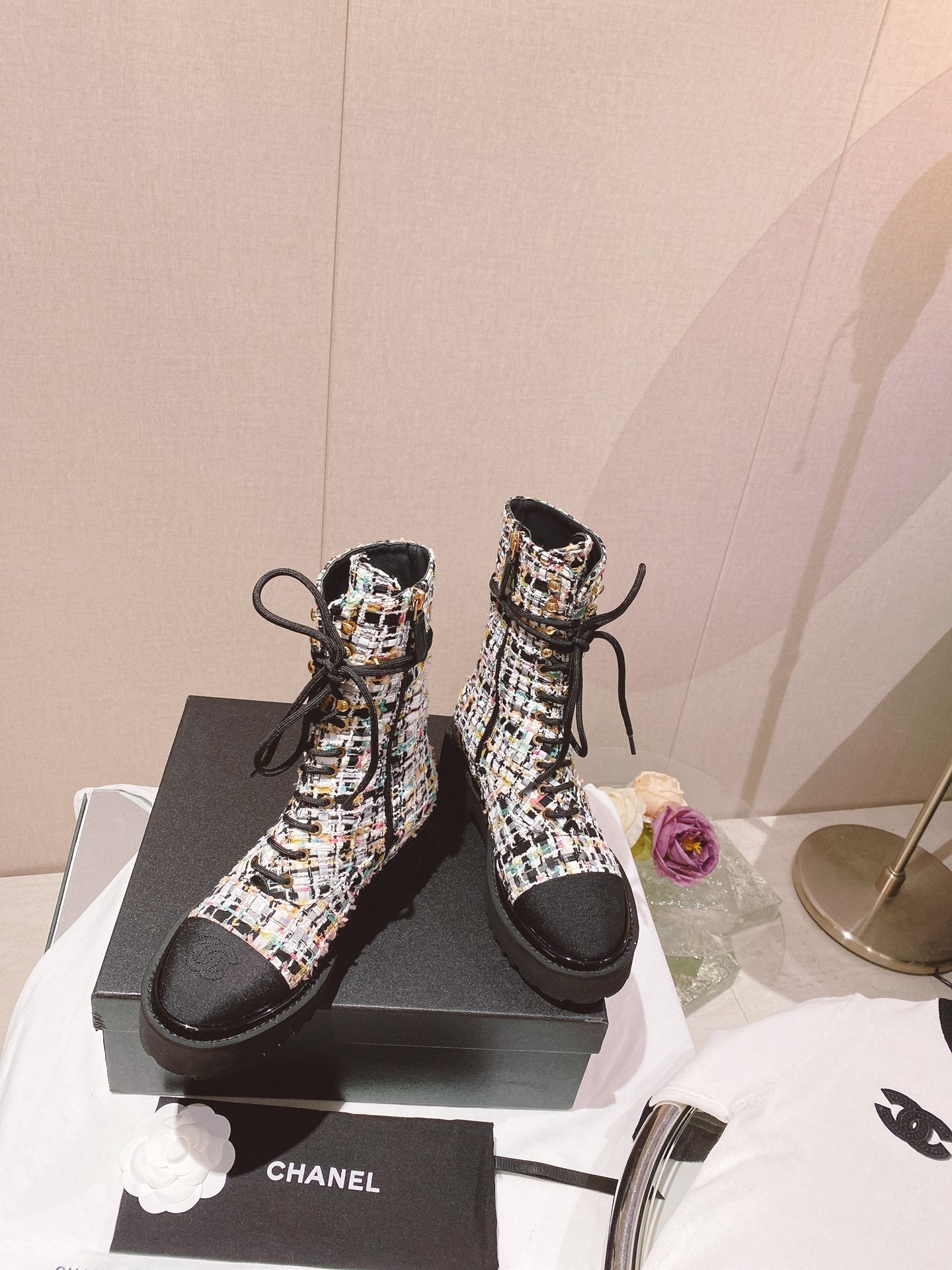 CHL  Tweed  Boots