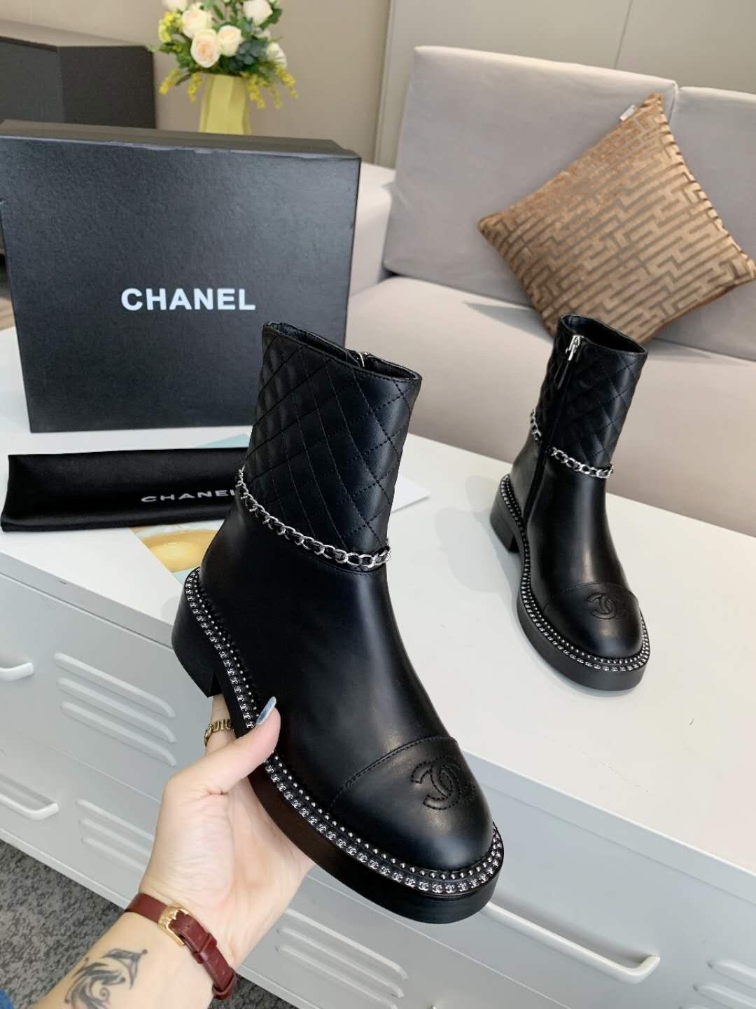 CHL   Boots