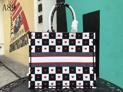 CHD Book Tote Bag Amour