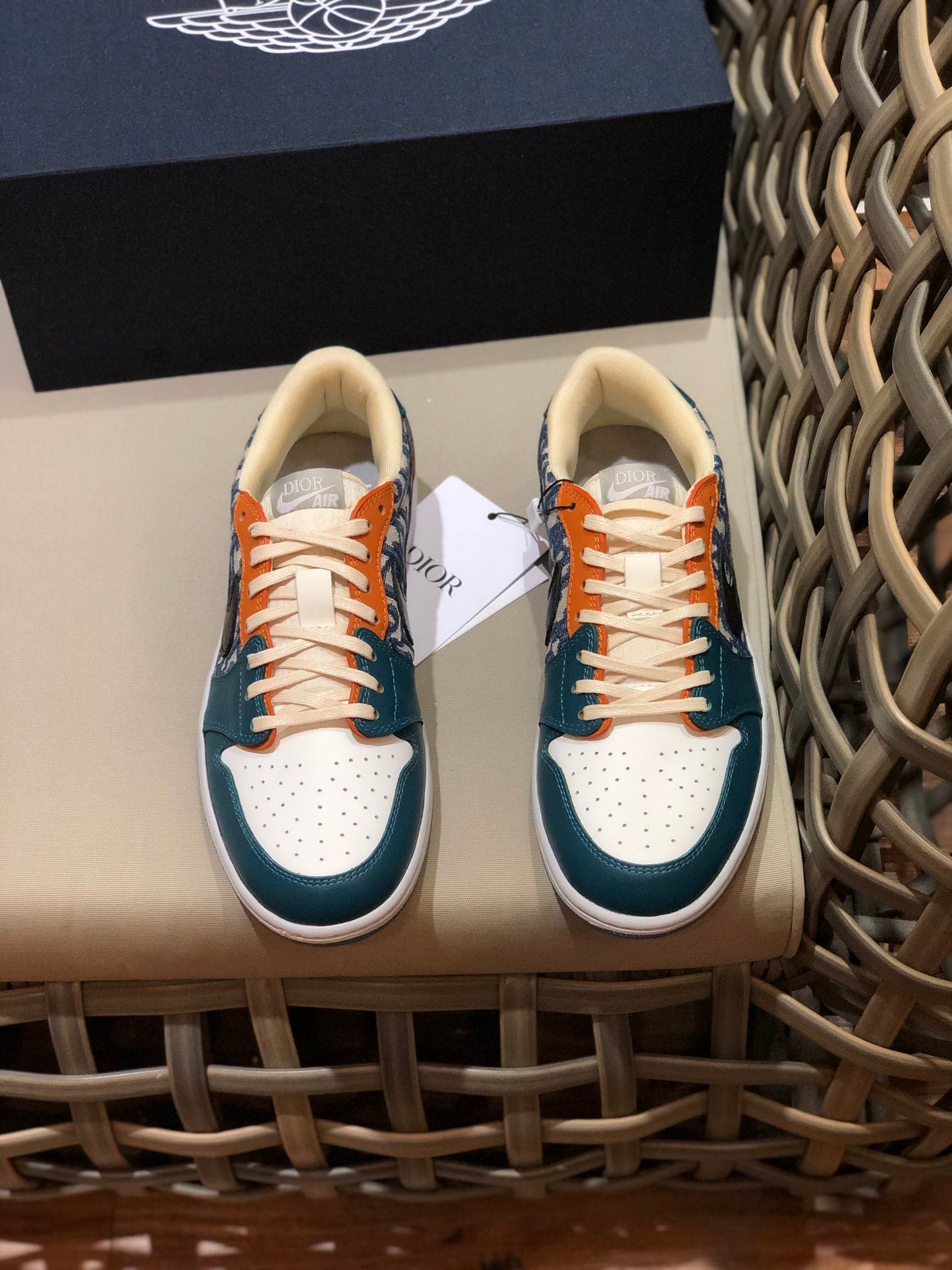 CHD AIR  Sneakers