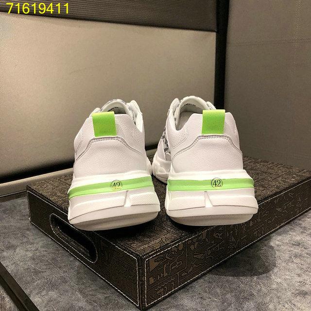 CHD Sneakers