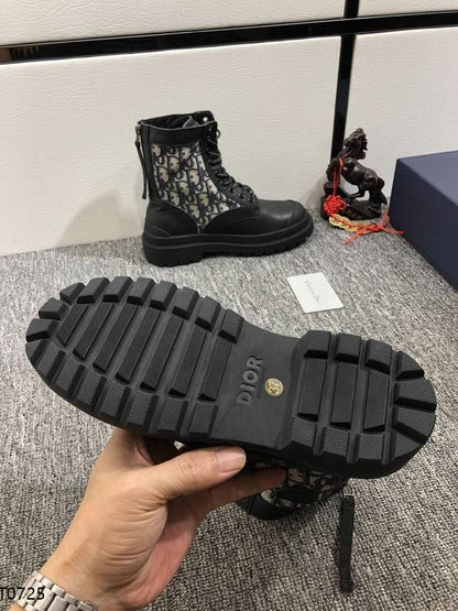 CHD Boots