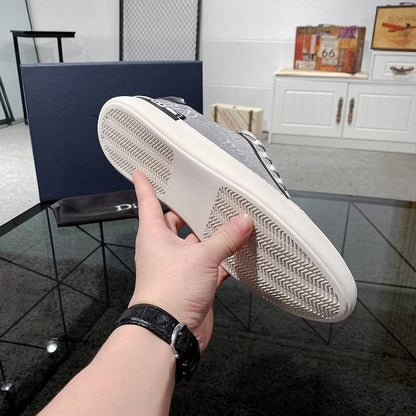 CHD Sneakers