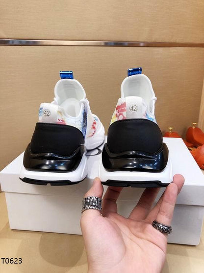CHD Sneakers Color