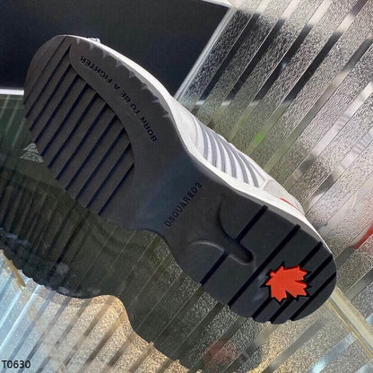 DSQ 2 Sneakers