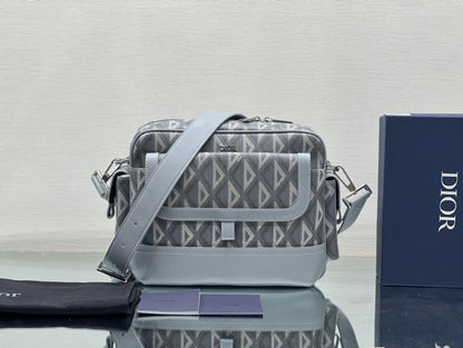CHD Messenger Bag 26 cm 2 Color 's