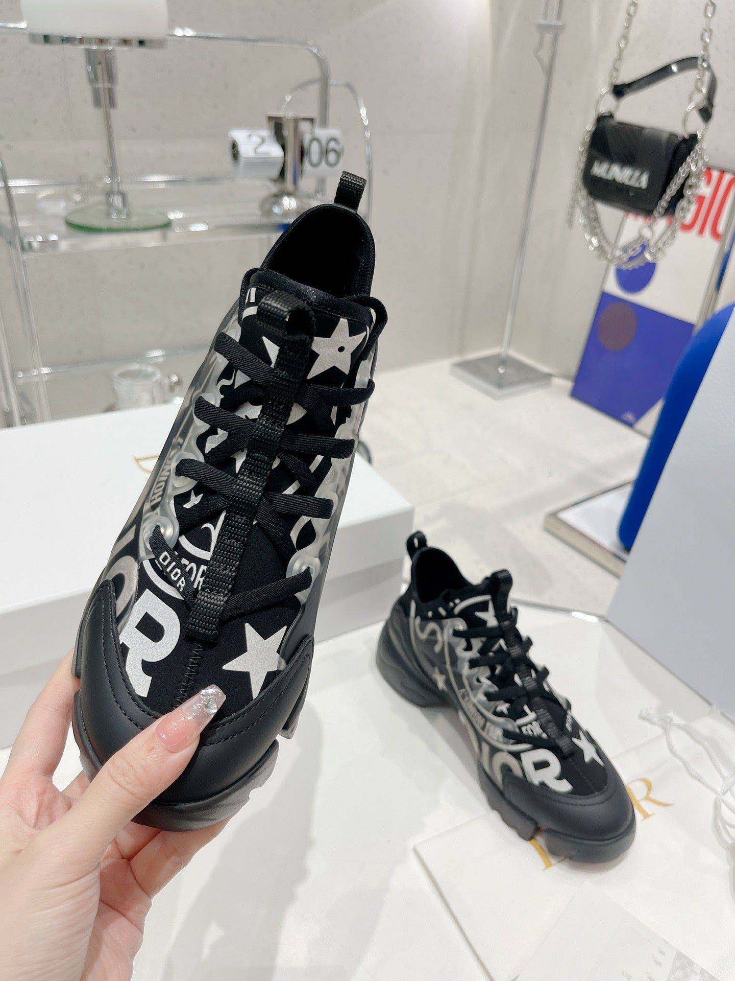 CHD Sneakers Woman 2 Color 's