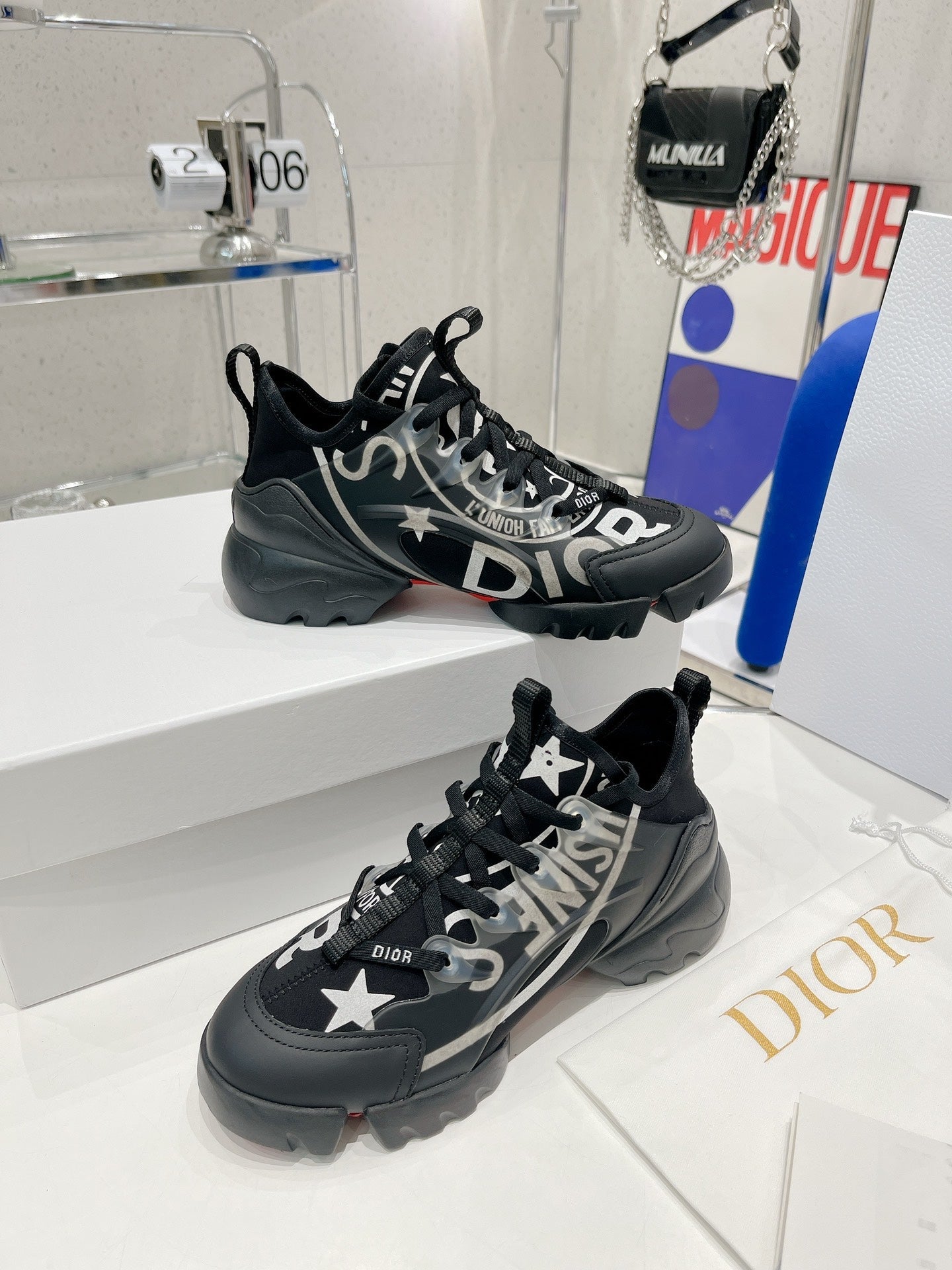 CHD Sneakers Woman 2 Color 's