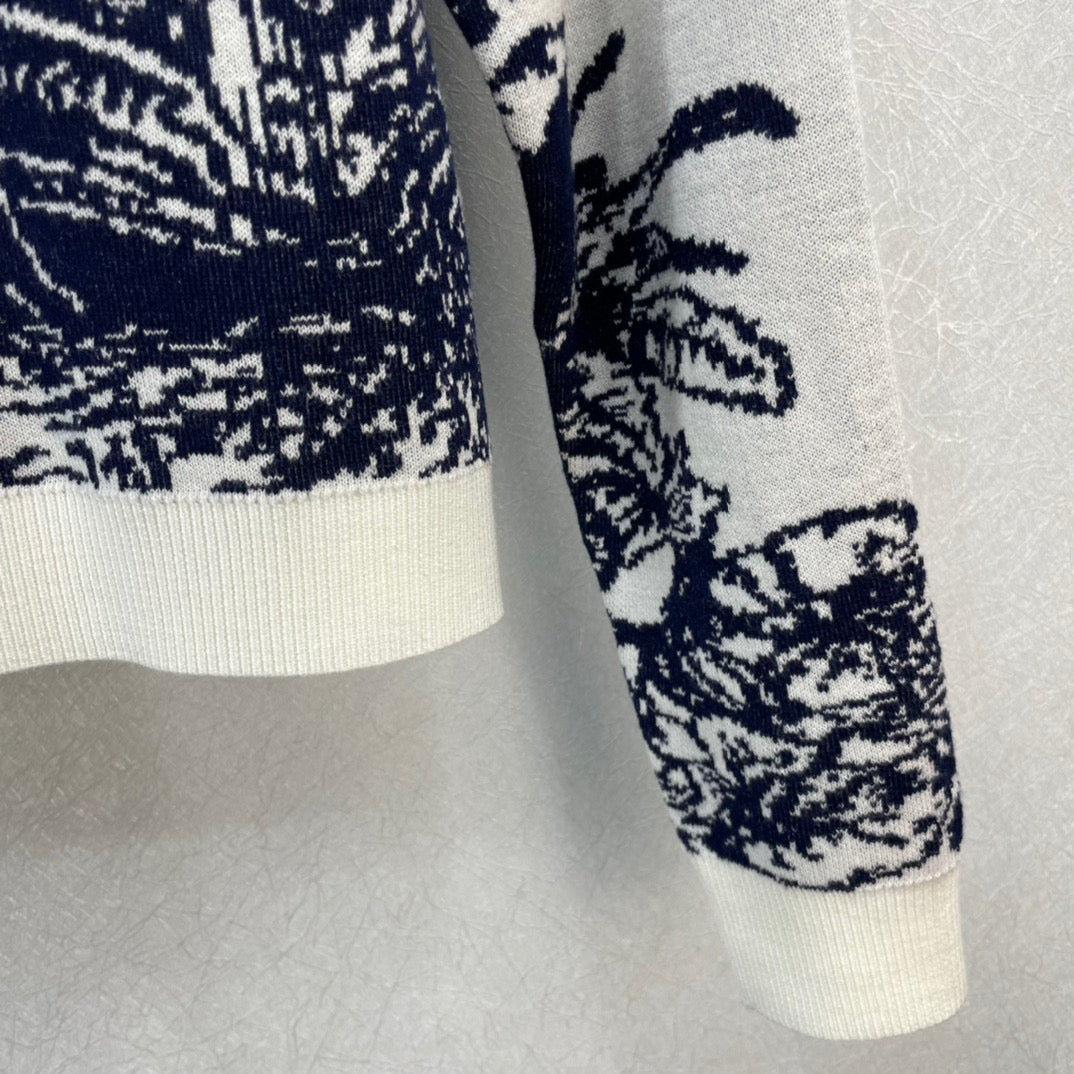 CHD Sweater Woman
