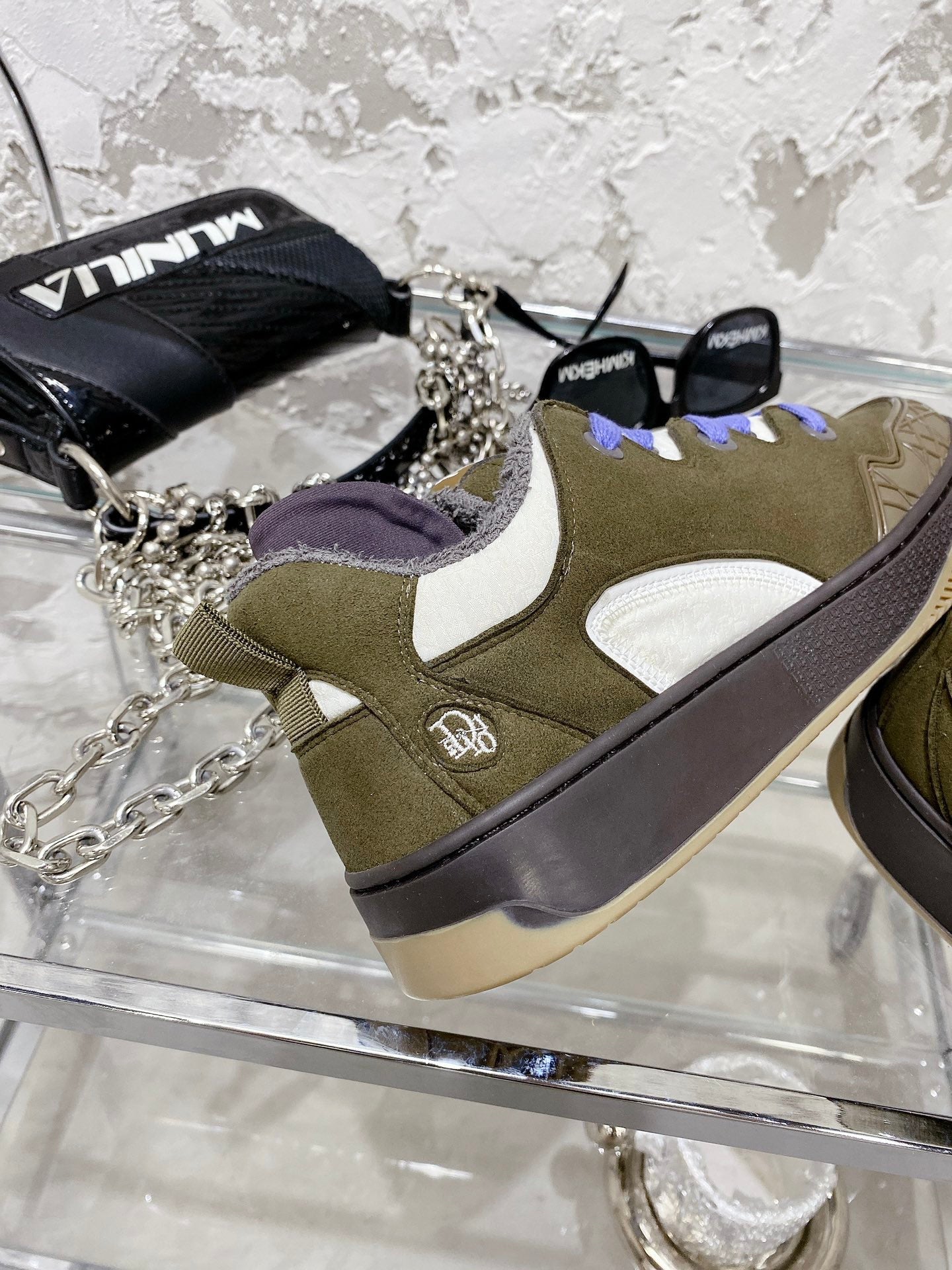 CHD Sneakers