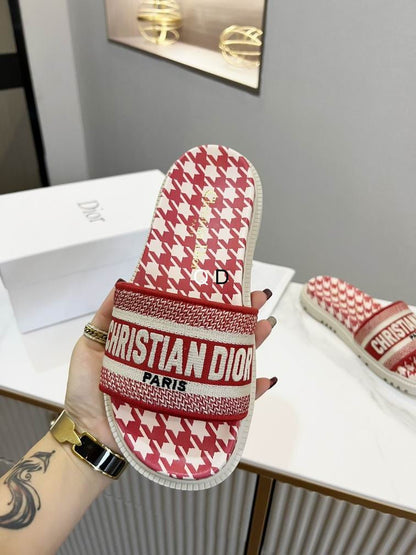 CHD Slippers 4 Color 's