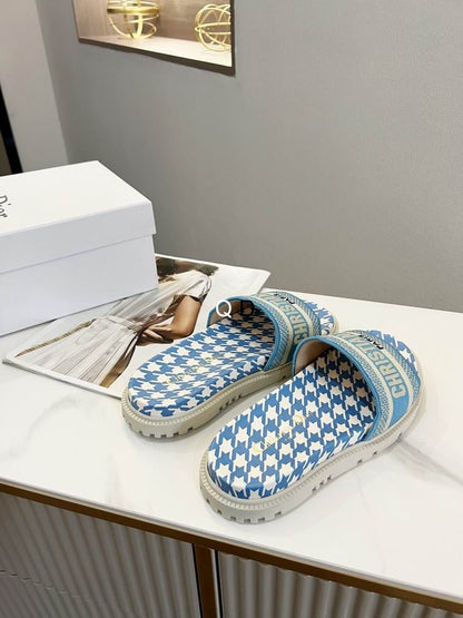 CHD Slippers 4 Color 's