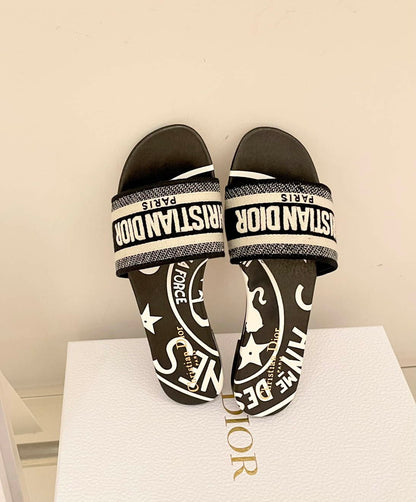 CHD Slippers  Flat 2 Color 's
