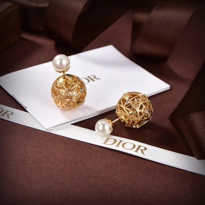 CHD   Earrings