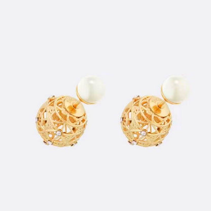 CHD   Earrings