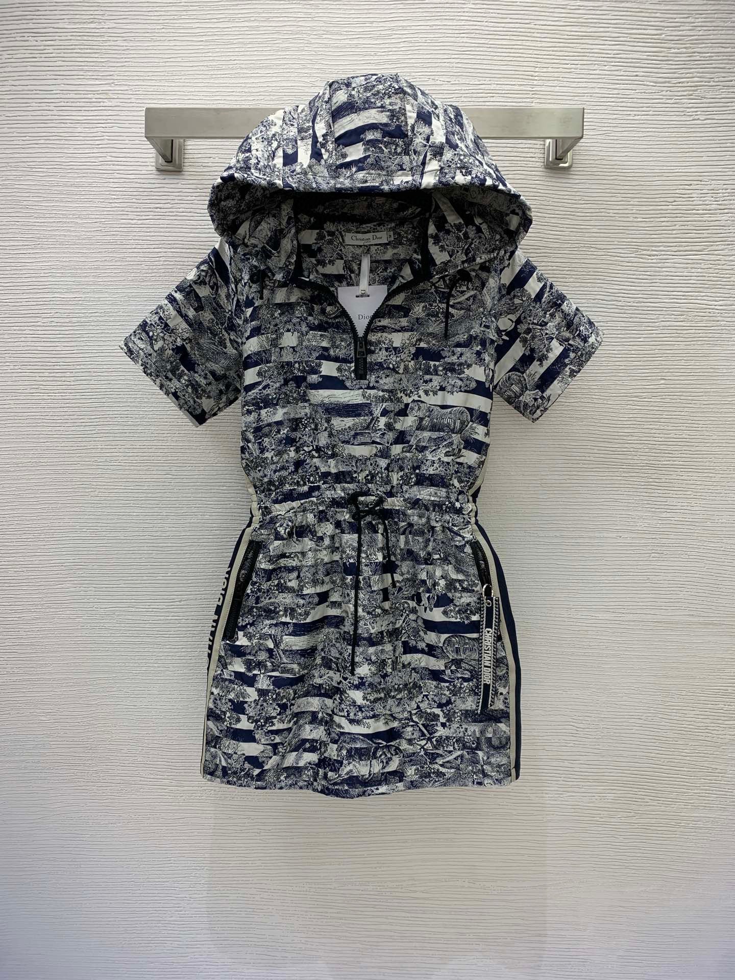 CHD Short Dress Hooded