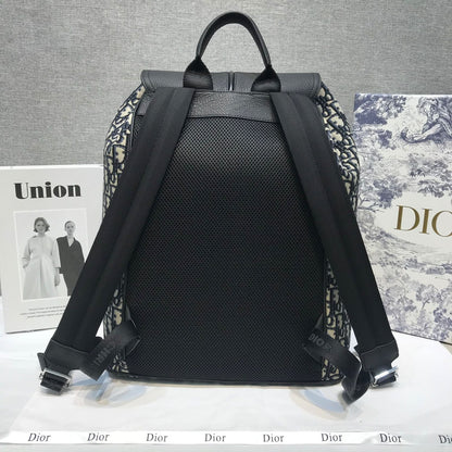CHD Backpack Rider