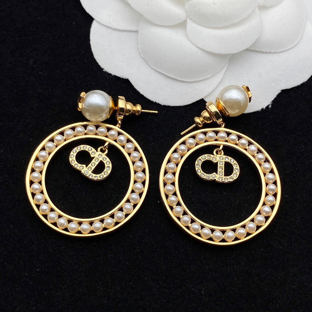 CHD   Earring