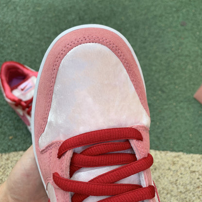 N*ke  Sneakers Dunk SB X Stragelove