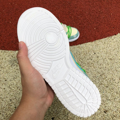 N*ke   Dunk Low Cashew Flower  Sneakers 46