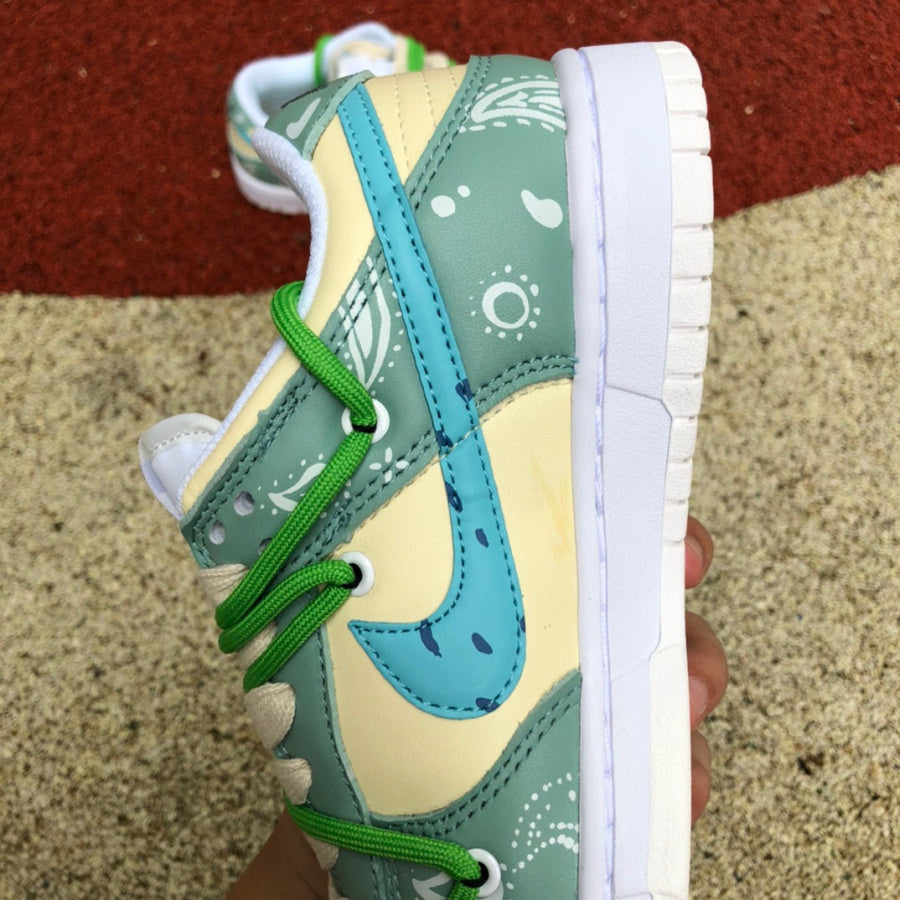 N*ke   Dunk Low Cashew Flower  Sneakers 46