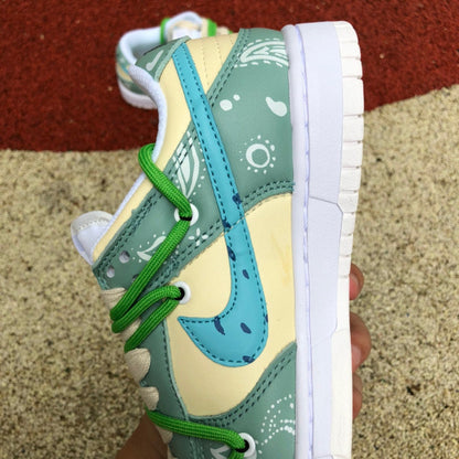 N*ke   Dunk Low Cashew Flower  Sneakers 46
