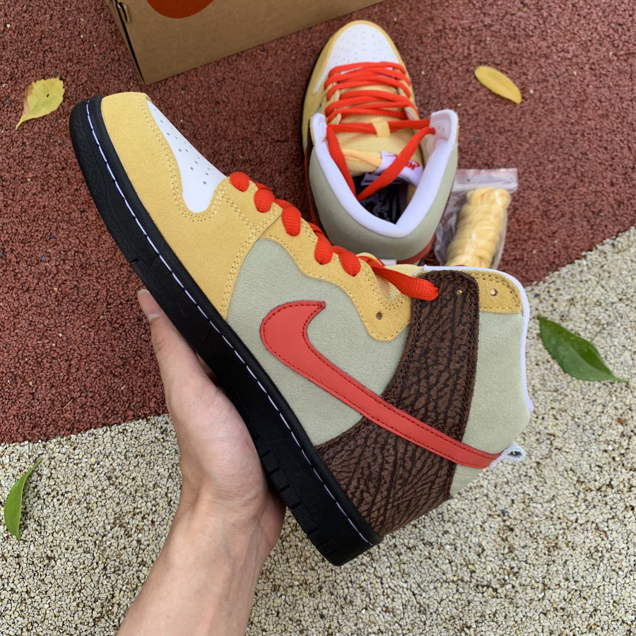 N*KE  Dunk SB Dunk High Sneakers