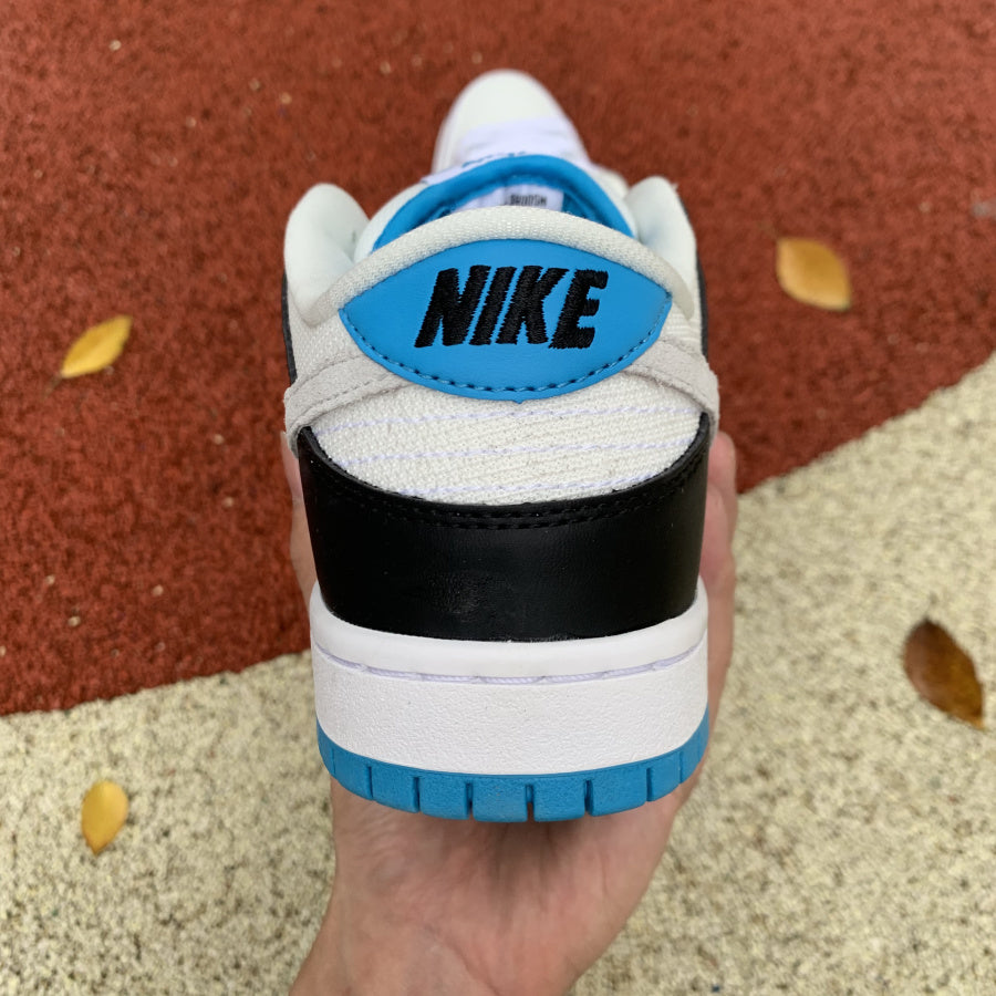 N*KE SB Dunk Low Sneakers AJ1