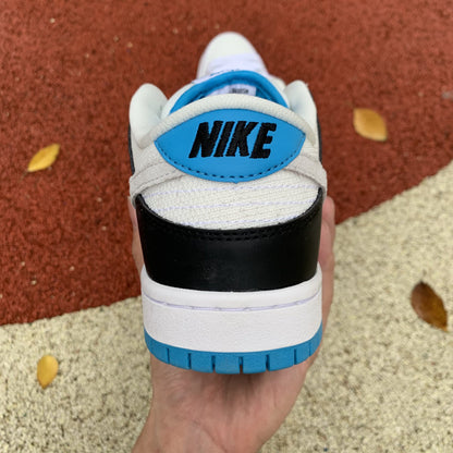 N*KE SB Dunk Low Sneakers AJ1