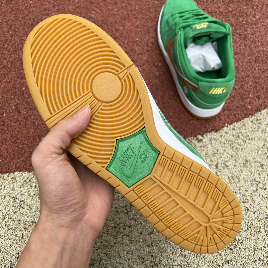 N*ke Sneakers Dunk Patrick's Day SB Low   46