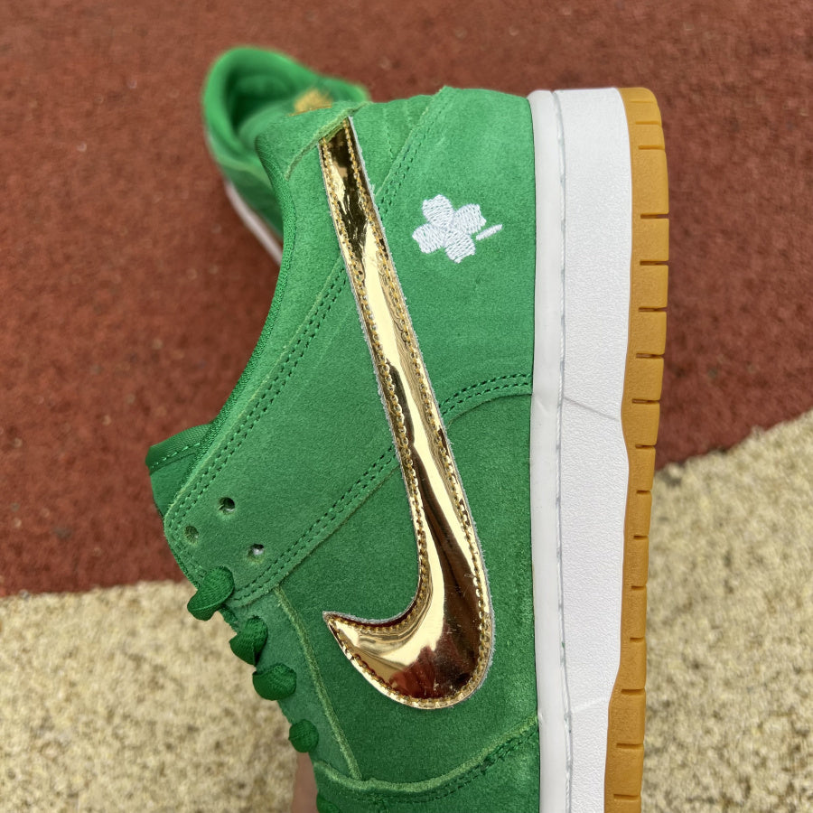 N*ke Sneakers Dunk Patrick's Day SB Low   46