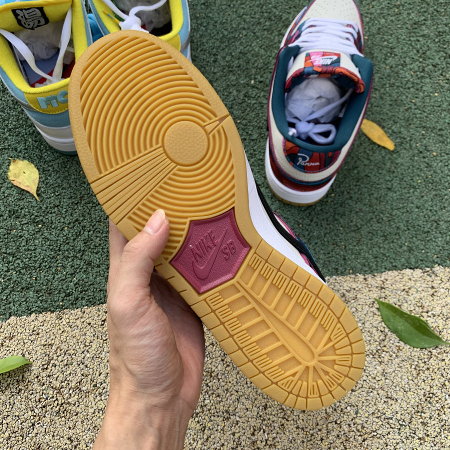N*KE  Parra SB Dunk Low- Sneakers