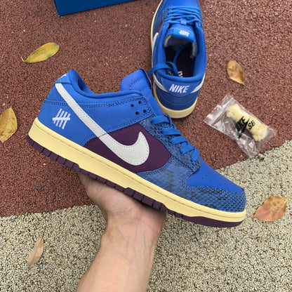 N*KE Undefeated  Dunk Low Sneakers