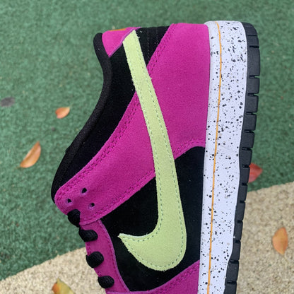 N^ke DUNK Sneakers Low  Red Plum