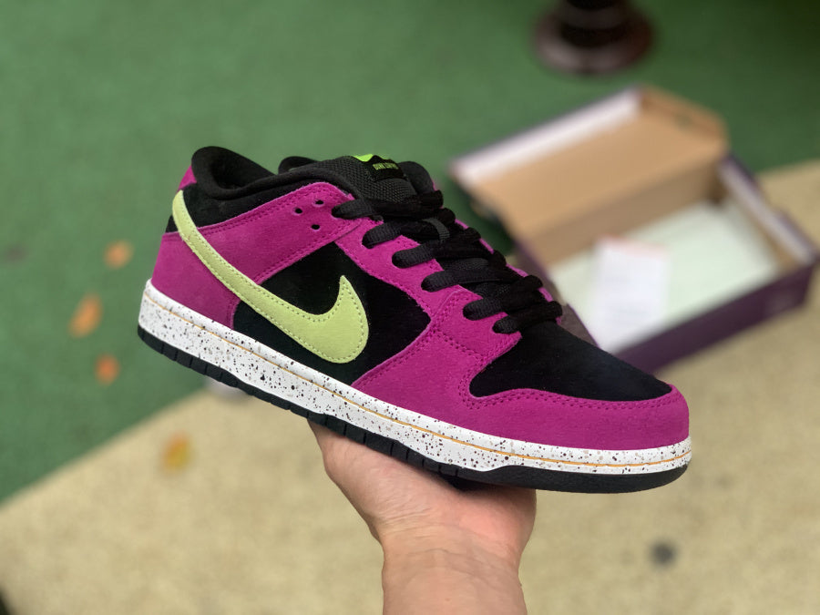 N^ke DUNK Sneakers Low  Red Plum