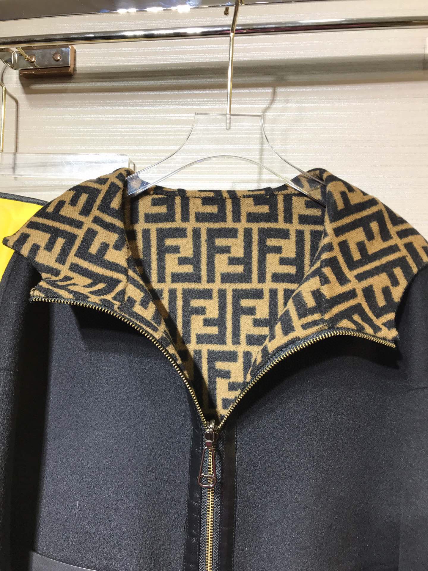 FEN  Jacket 2 Side  Woman