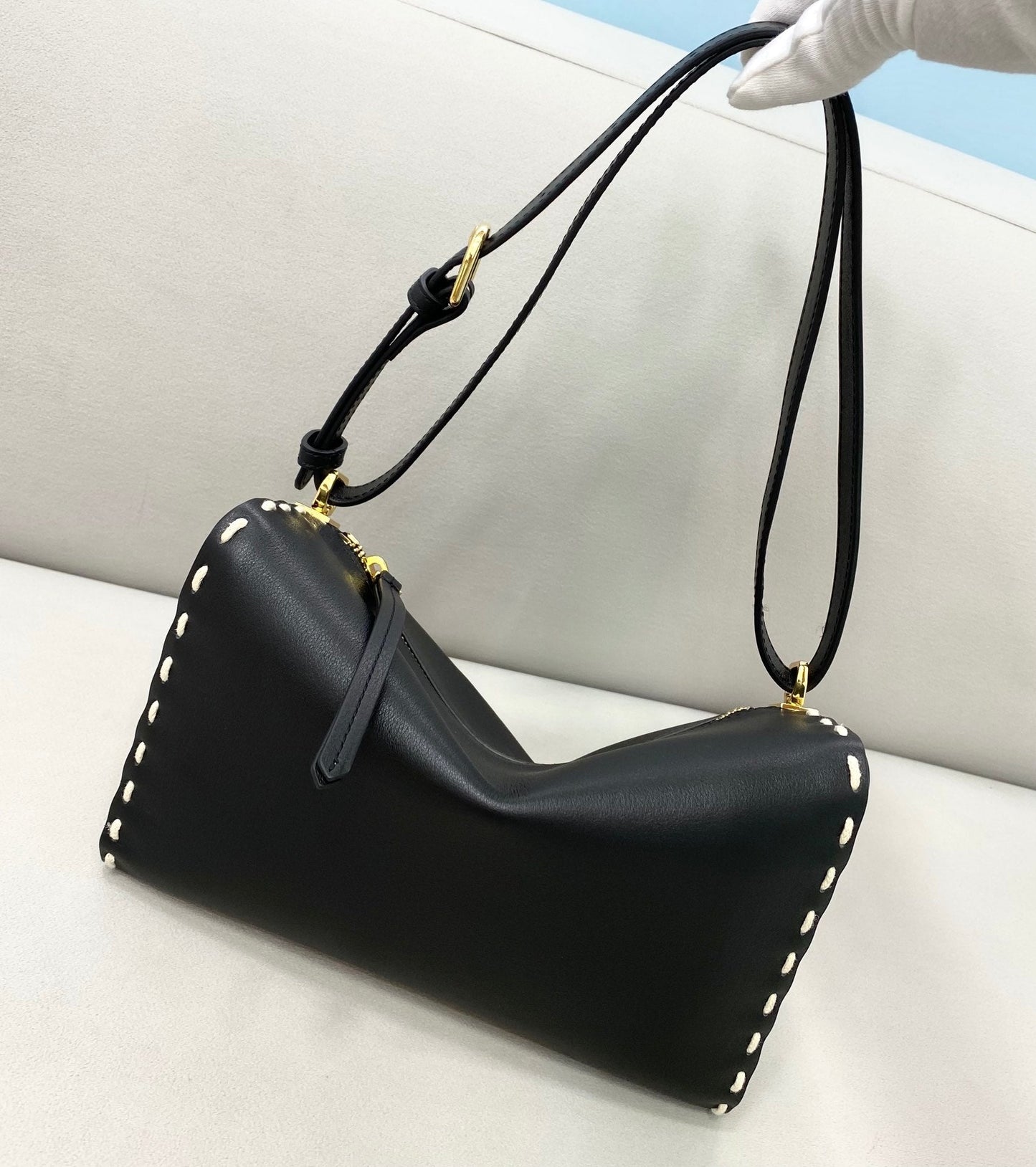 FEN Bag Triangle 24 cm 2 Color 's