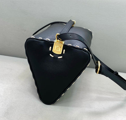 FEN Bag Triangle 24 cm 2 Color 's
