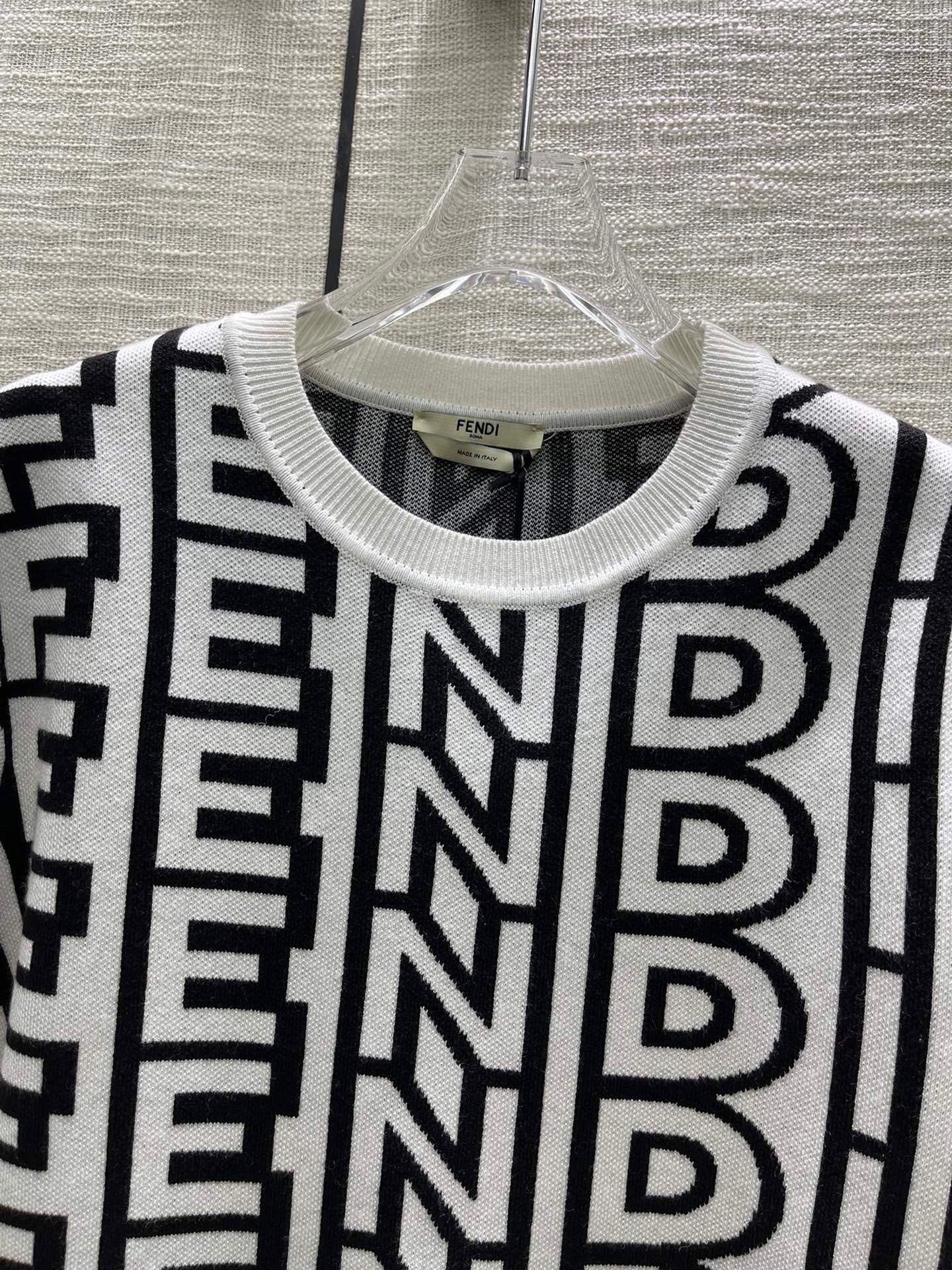FEN  Sweater Short Sleeve Woman