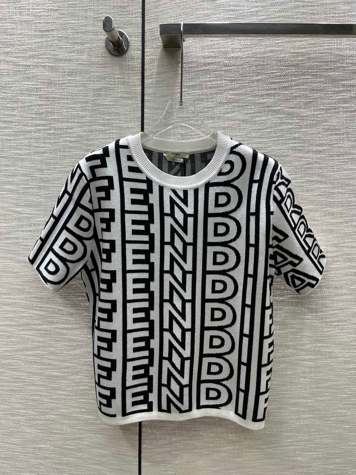 FEN  Sweater Short Sleeve Woman