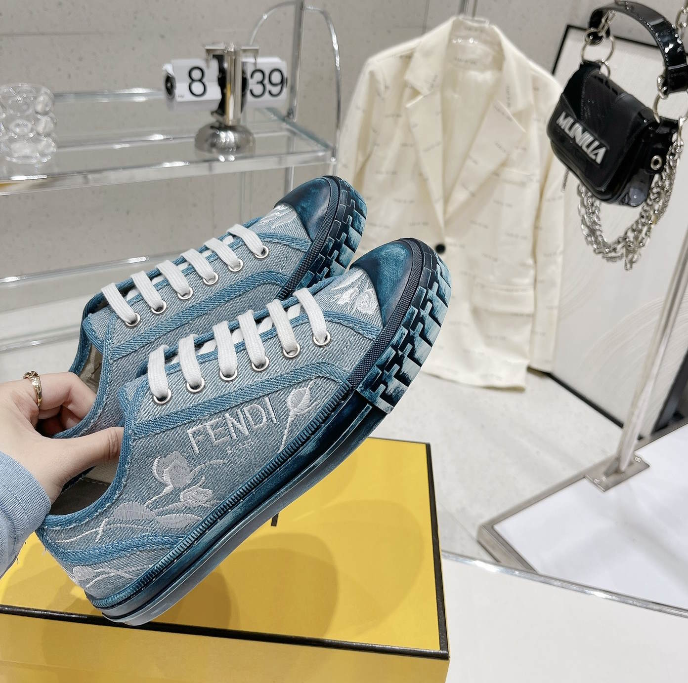 FEN  Sneakers Low  2 Color 's