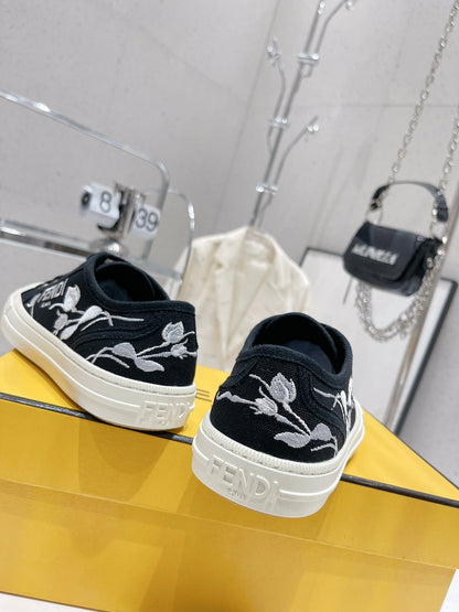 FEN  Sneakers Low  2 Color 's
