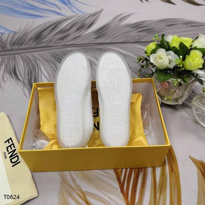 Fen Sneakers White