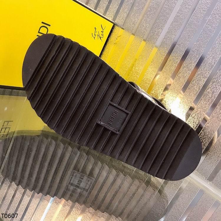 Fen Sandals Gold