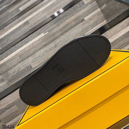 Fen Sneakers