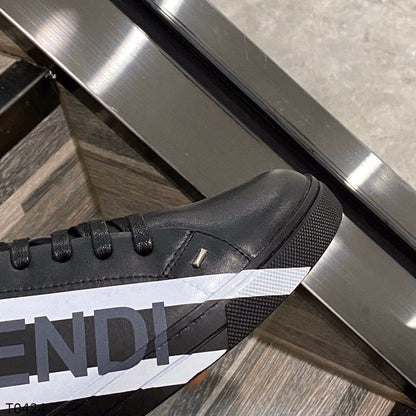 Fen Sneakers