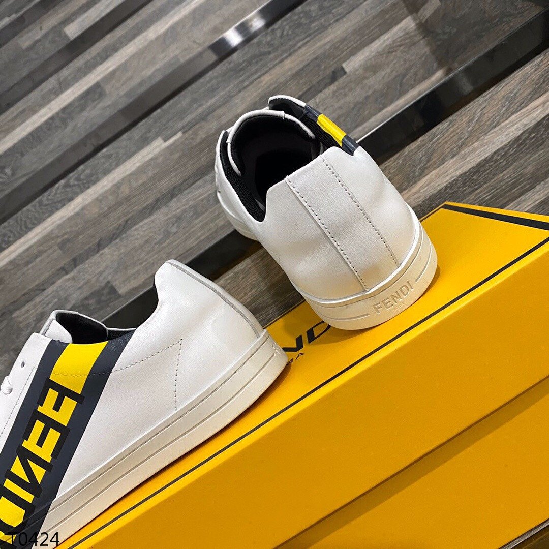 Fen Sneakers