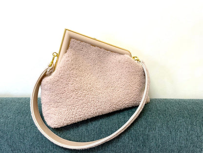 FEN  First Bag 2  Size 's Shearling 3 Color 's