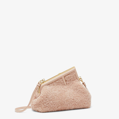 FEN  First Bag 2  Size 's Shearling 3 Color 's